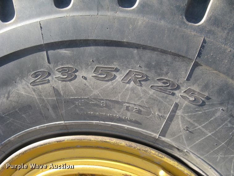 image for item DC1419 2004 John Deere 644J wheel loader