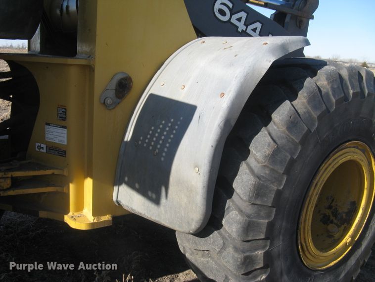 image for item DC1419 2004 John Deere 644J wheel loader