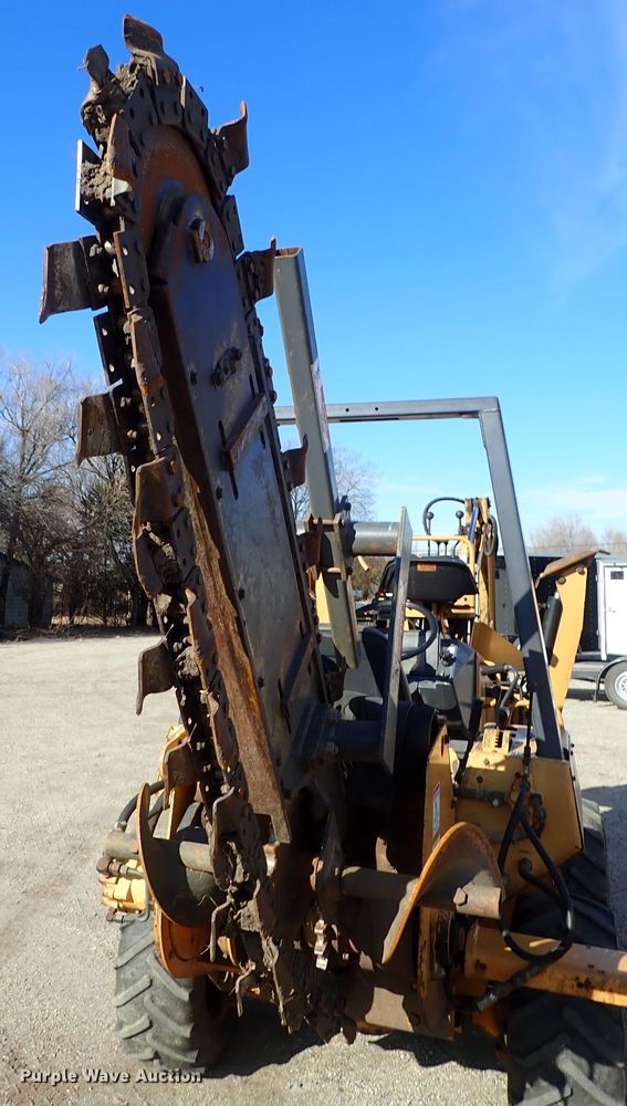 image for item DC3393 Case 460 trencher