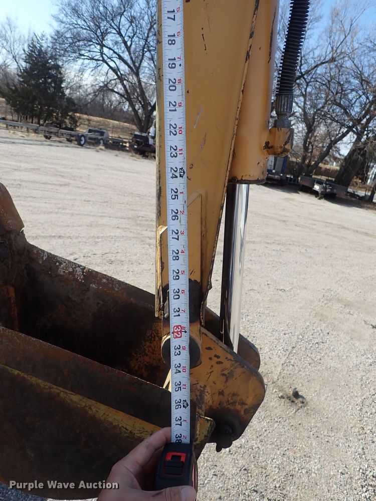 image for item DC3393 Case 460 trencher