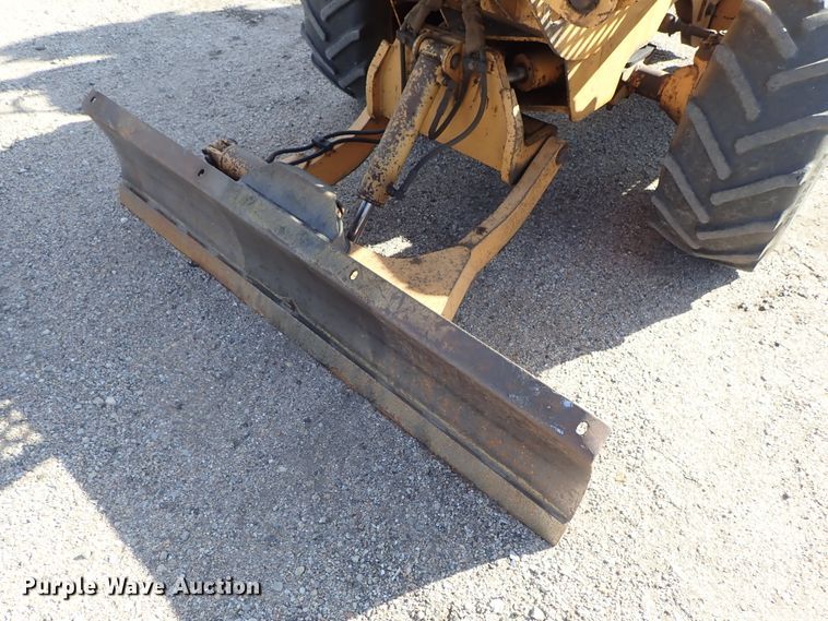 image for item DC3393 Case 460 trencher