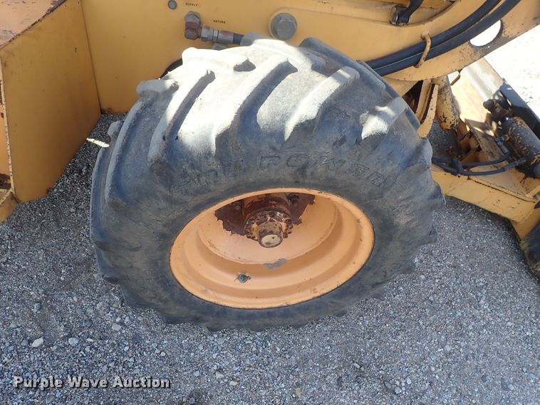 image for item DC3393 Case 460 trencher