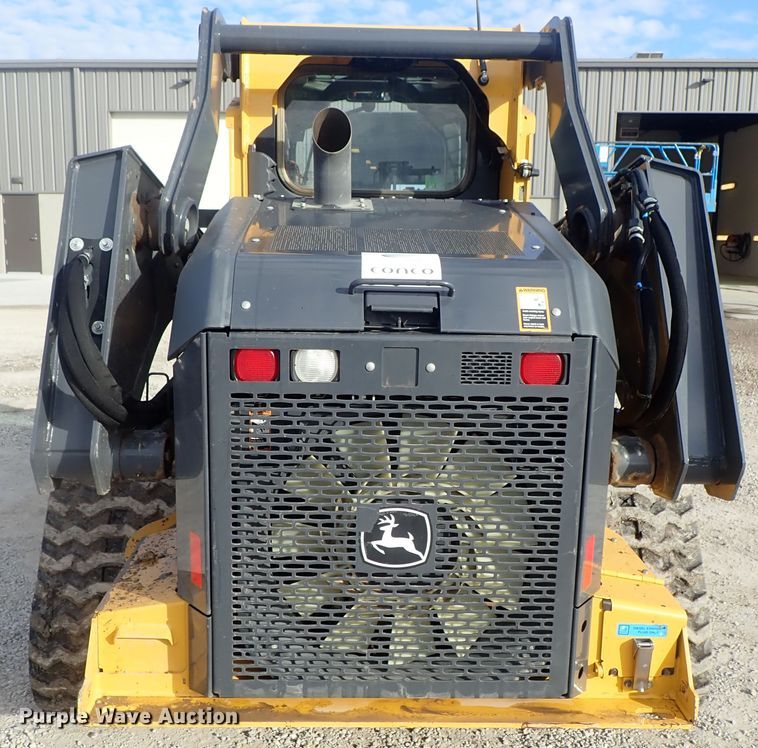 image for item DC3423 2017 John Deere 331G skid steer