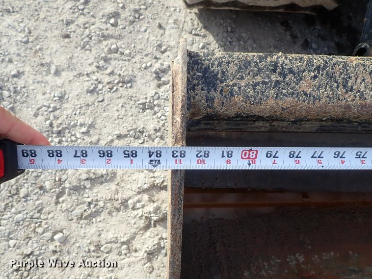 image for item DC3423 2017 John Deere 331G skid steer