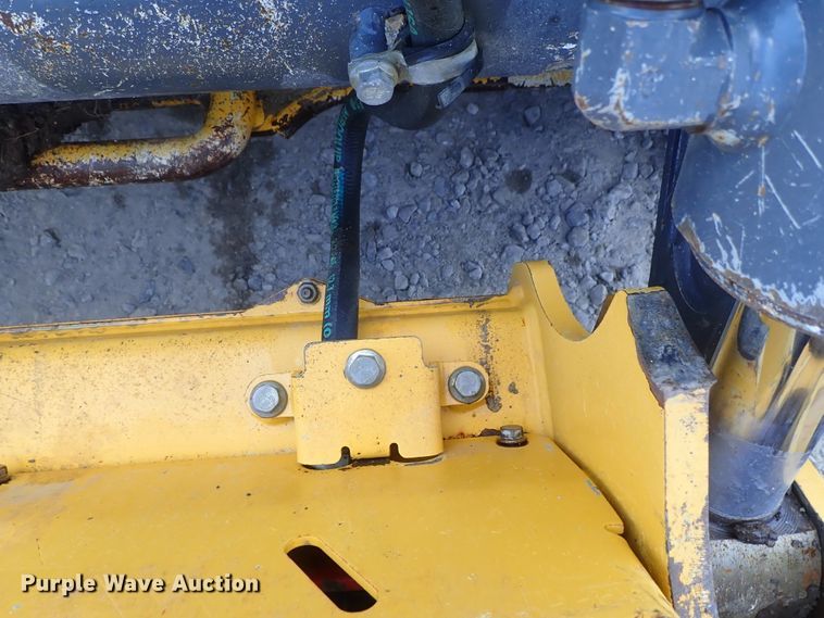 image for item DC3423 2017 John Deere 331G skid steer