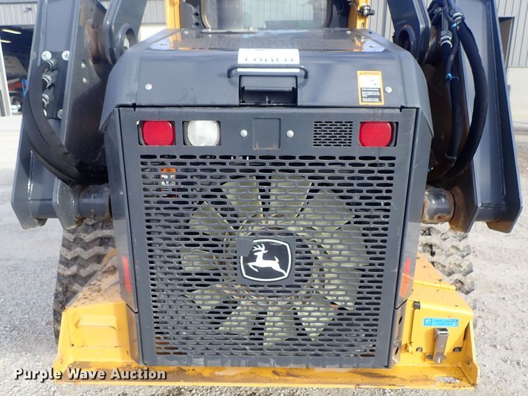 image for item DC3423 2017 John Deere 331G skid steer