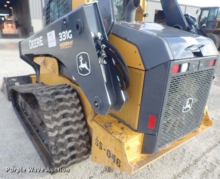 image for item DC3423 2017 John Deere 331G skid steer