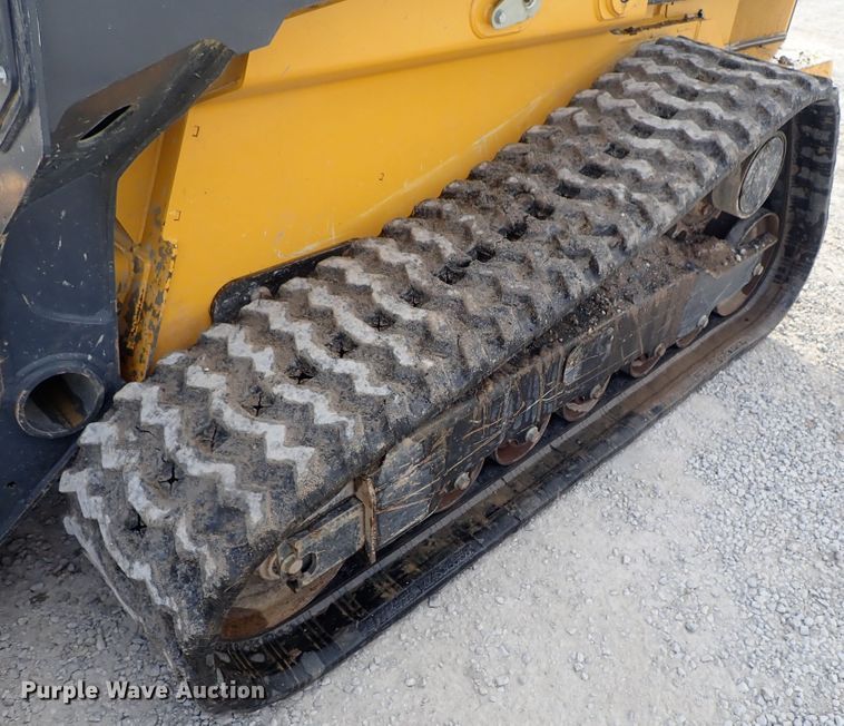 image for item DC3423 2017 John Deere 331G skid steer