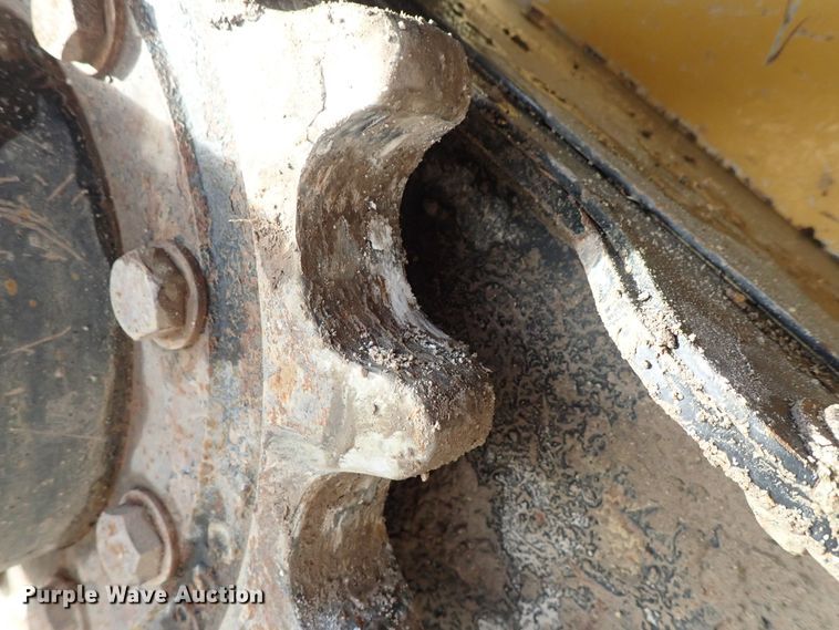 image for item DC3423 2017 John Deere 331G skid steer