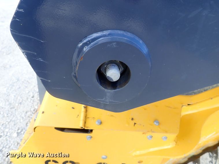 image for item DC3423 2017 John Deere 331G skid steer