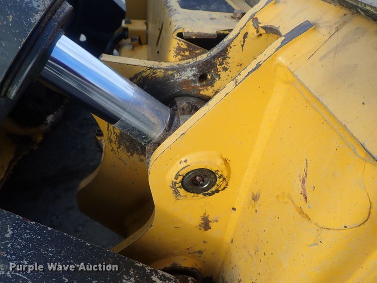 image for item DC3423 2017 John Deere 331G skid steer