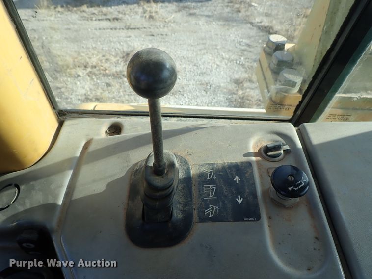 image for item DC3434 2006 Caterpillar D6N XL dozer