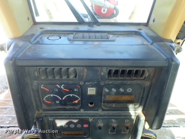 image for item DC3434 2006 Caterpillar D6N XL dozer