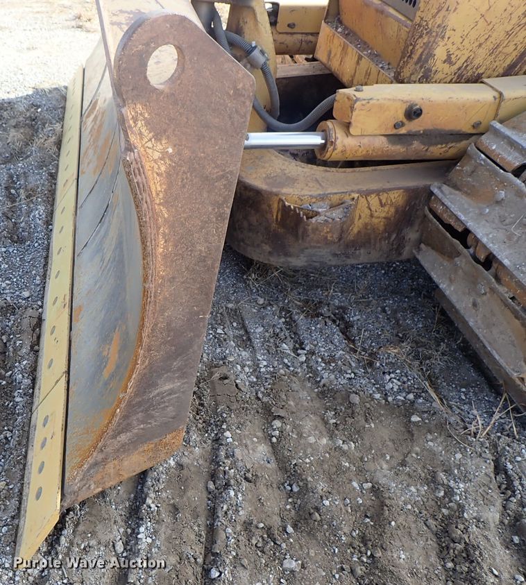 image for item DC3434 2006 Caterpillar D6N XL dozer