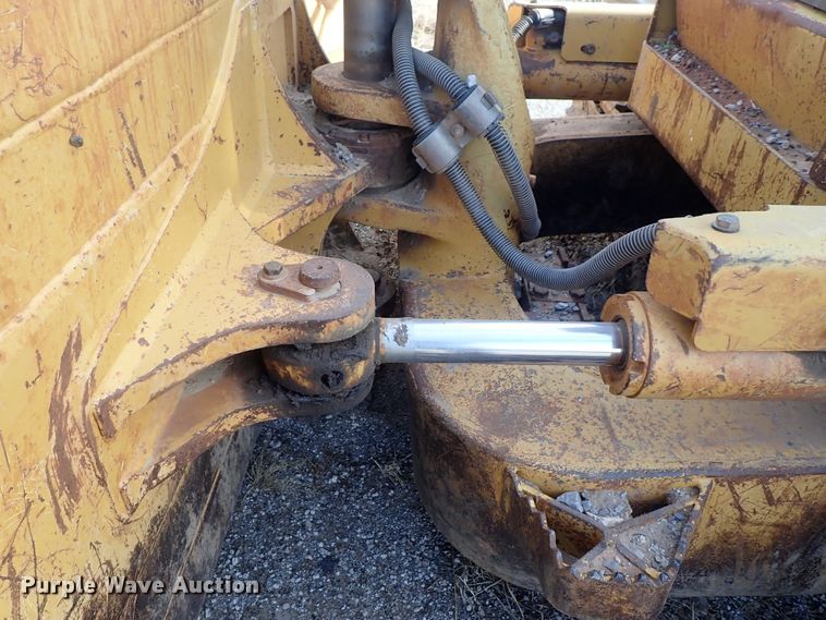 image for item DC3434 2006 Caterpillar D6N XL dozer