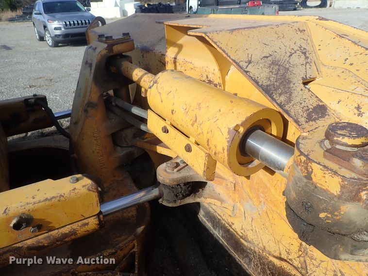 image for item DC3434 2006 Caterpillar D6N XL dozer