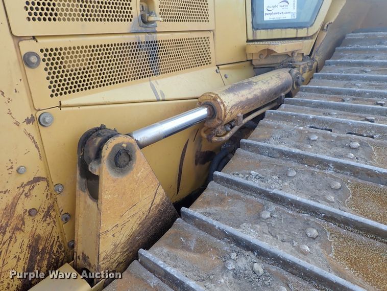 image for item DC3434 2006 Caterpillar D6N XL dozer