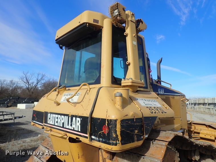 image for item DC3434 2006 Caterpillar D6N XL dozer