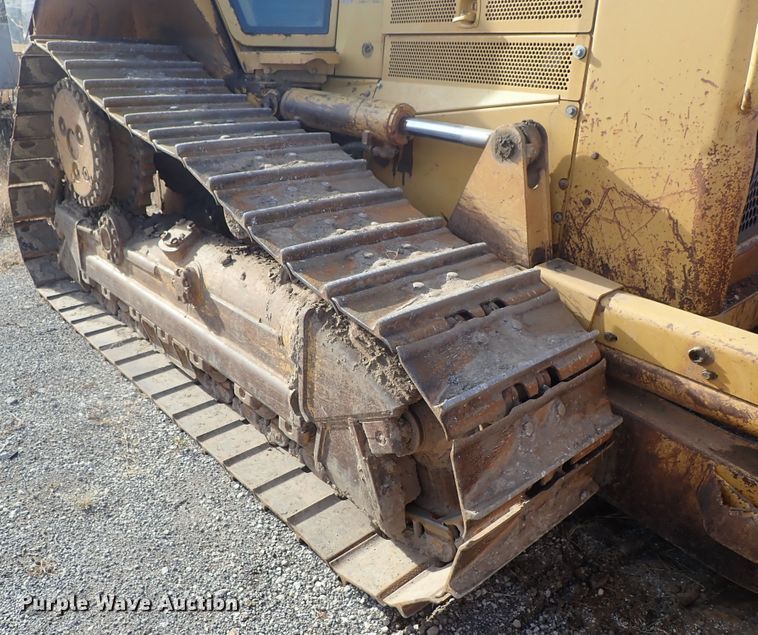 image for item DC3434 2006 Caterpillar D6N XL dozer