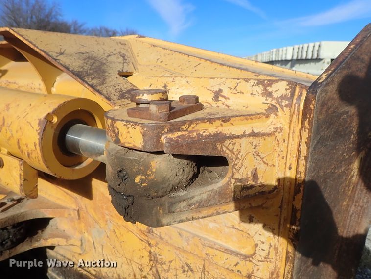 image for item DC3434 2006 Caterpillar D6N XL dozer