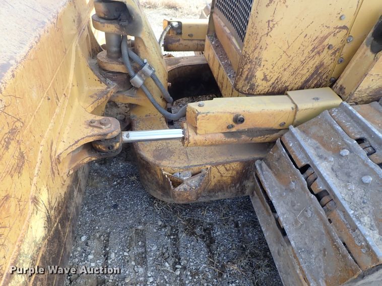 image for item DC3434 2006 Caterpillar D6N XL dozer