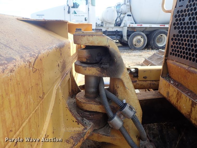 image for item DC3434 2006 Caterpillar D6N XL dozer