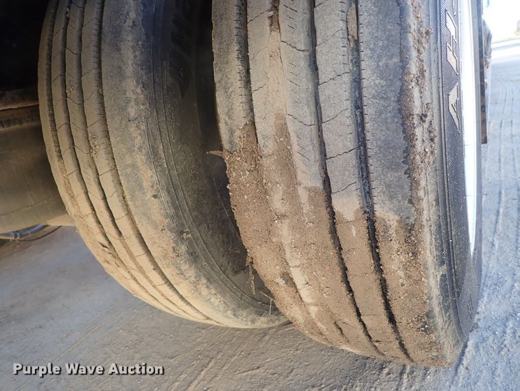 image for item DC3444 2014 Kaufman FR55DT low boy equipment trailer