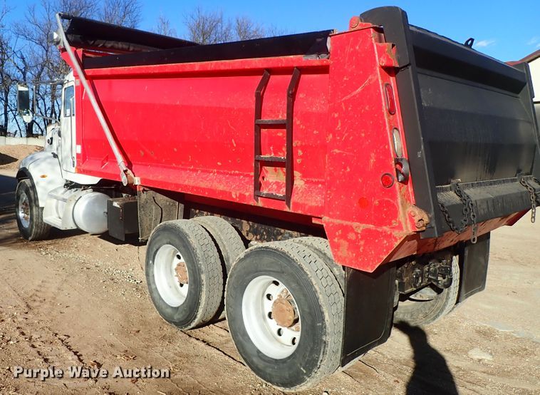 image for item DC3445 2006 Peterbilt 335 dump truck