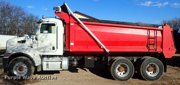 image for item DC3445 2006 Peterbilt 335 dump truck