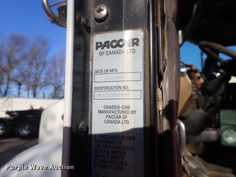 image for item DC3445 2006 Peterbilt 335 dump truck