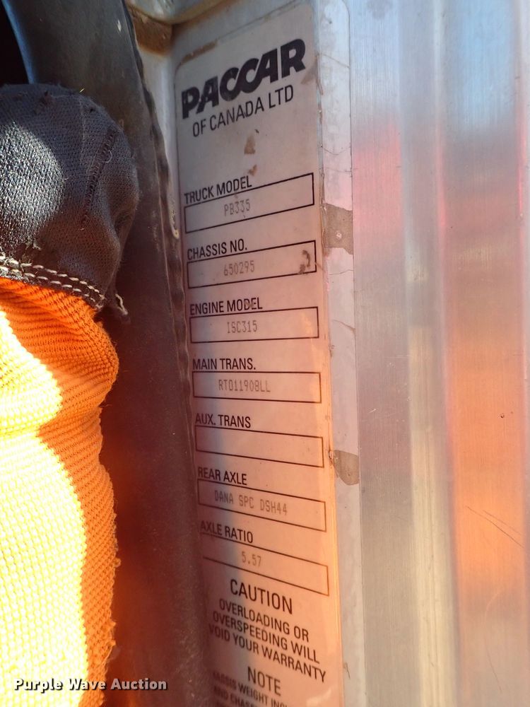 image for item DC3445 2006 Peterbilt 335 dump truck