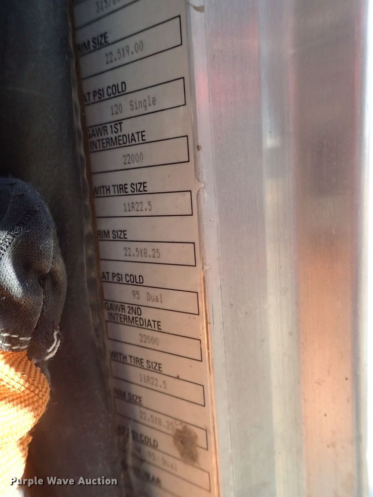 image for item DC3445 2006 Peterbilt 335 dump truck