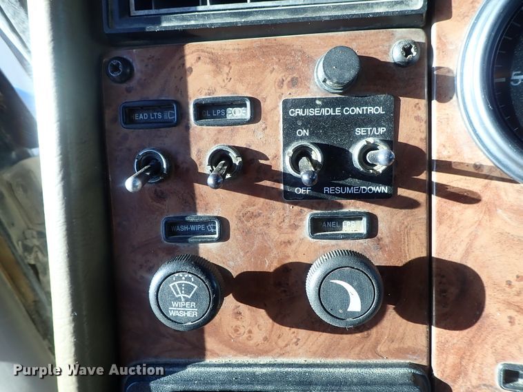 image for item DC3445 2006 Peterbilt 335 dump truck