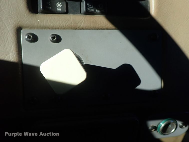 image for item DC3445 2006 Peterbilt 335 dump truck