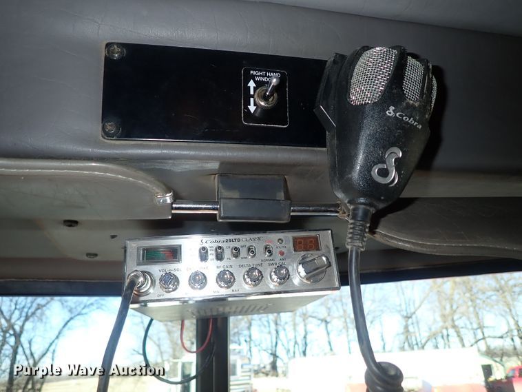 image for item DC3445 2006 Peterbilt 335 dump truck