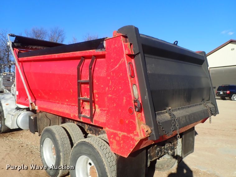 image for item DC3445 2006 Peterbilt 335 dump truck