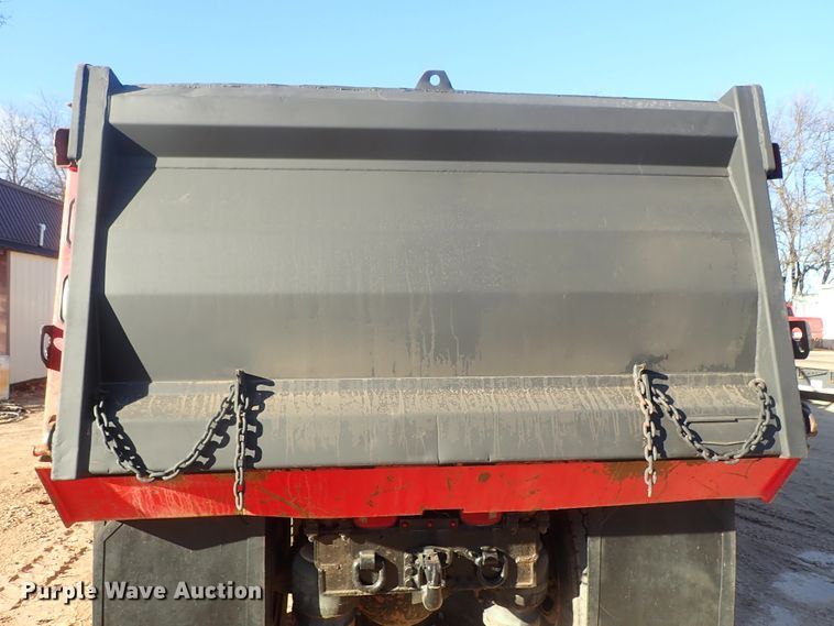 image for item DC3445 2006 Peterbilt 335 dump truck