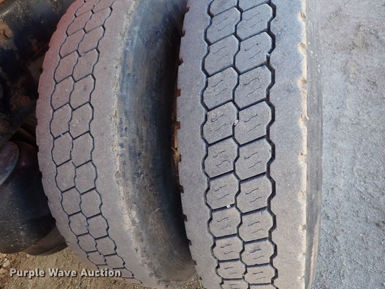 image for item DC3445 2006 Peterbilt 335 dump truck