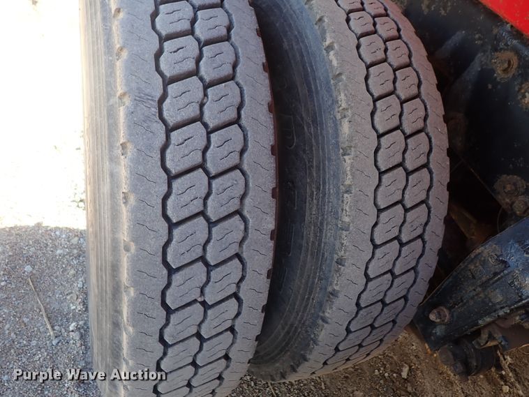 image for item DC3445 2006 Peterbilt 335 dump truck