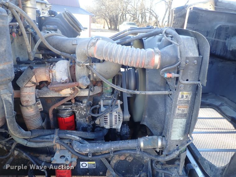 image for item DC3445 2006 Peterbilt 335 dump truck