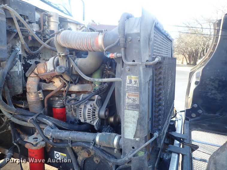 image for item DC3445 2006 Peterbilt 335 dump truck