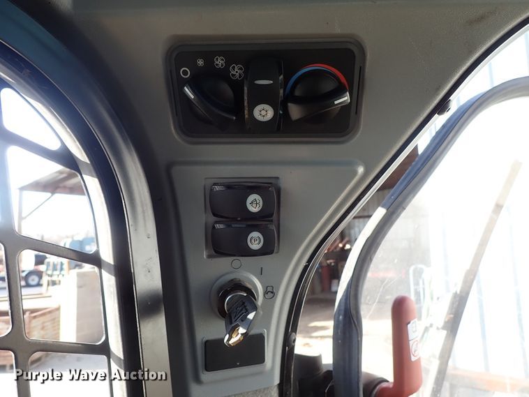 image for item DC3450 2017 Caterpillar 299D2 XHP skid steer