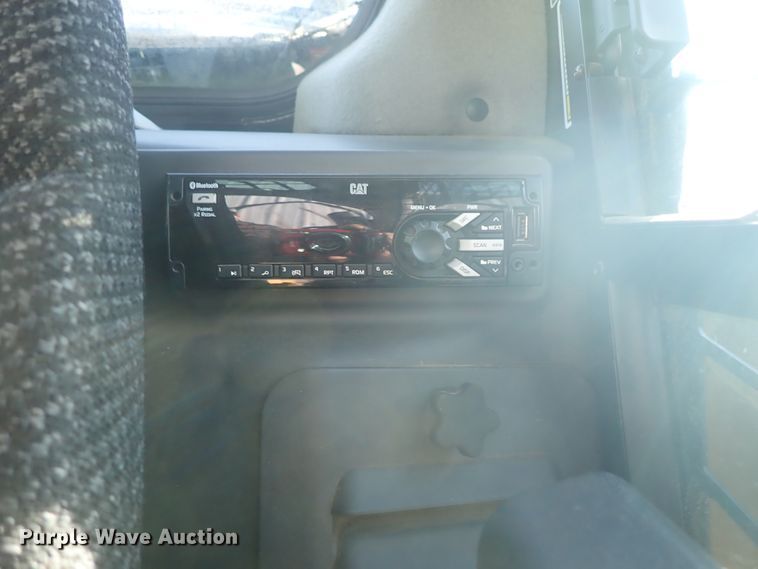 image for item DC3450 2017 Caterpillar 299D2 XHP skid steer