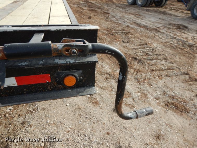 image for item DE4151 1998 Holden equipment trailer