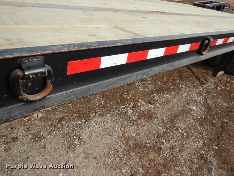 image for item DE4151 1998 Holden equipment trailer