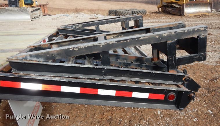 image for item DE4151 1998 Holden equipment trailer