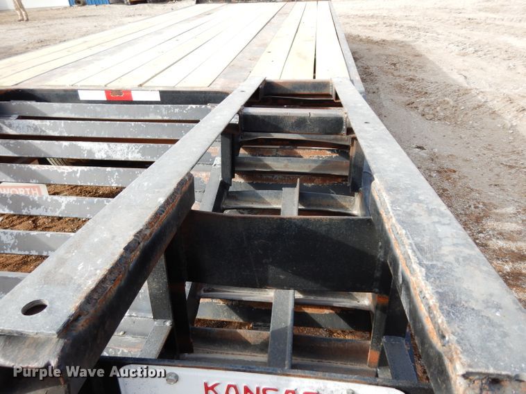 image for item DE4151 1998 Holden equipment trailer