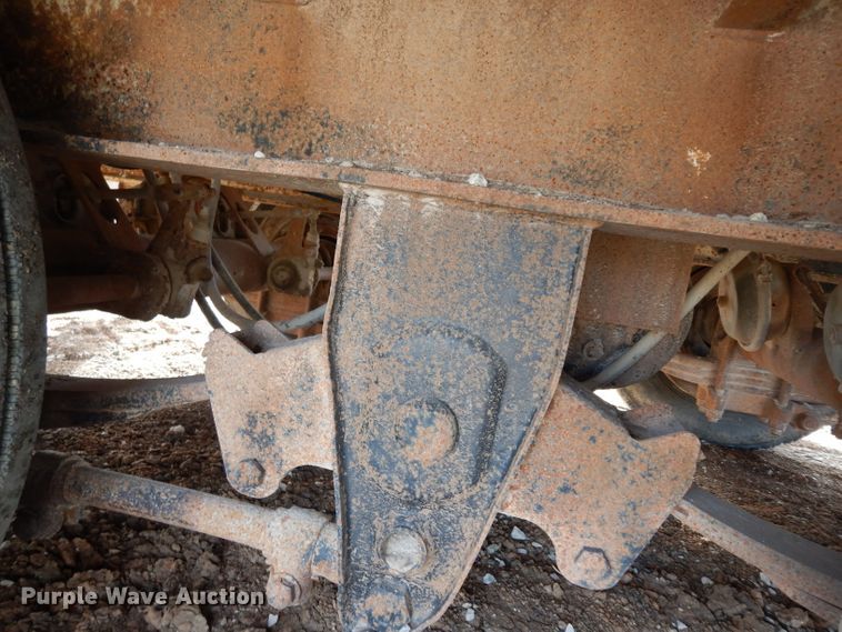 image for item DE4151 1998 Holden equipment trailer