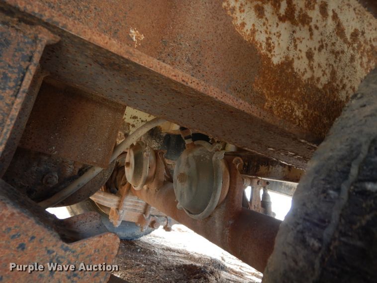 image for item DE4151 1998 Holden equipment trailer