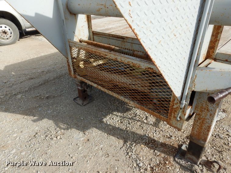 image for item DE4153 2004 shop built equipment trailer